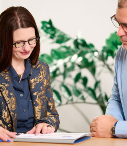 Sonja Lang und Team bieten ganzheitliches Geschäftsführer Coaching und individuelle Unternehmensberatung von innen heraus. Kommunikation und Motivation und Mitarbeiterbindung.